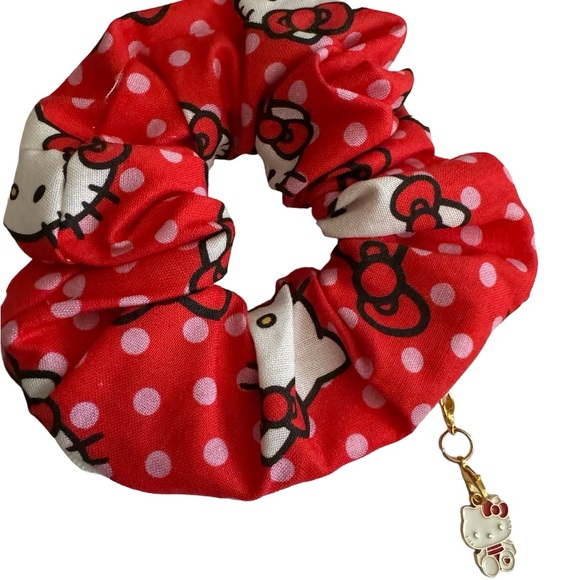 Hello Kitty zipper scrunchie hand made USA red cotton rare print summer beach - Picture 3 of 3